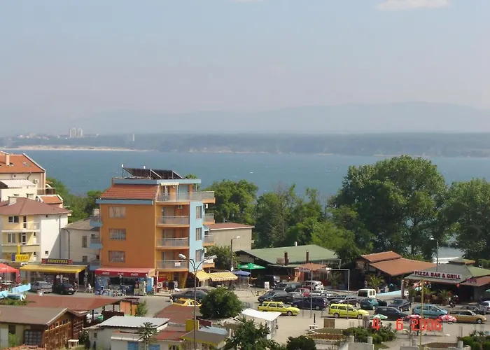 Ropotamo Guest house 2*